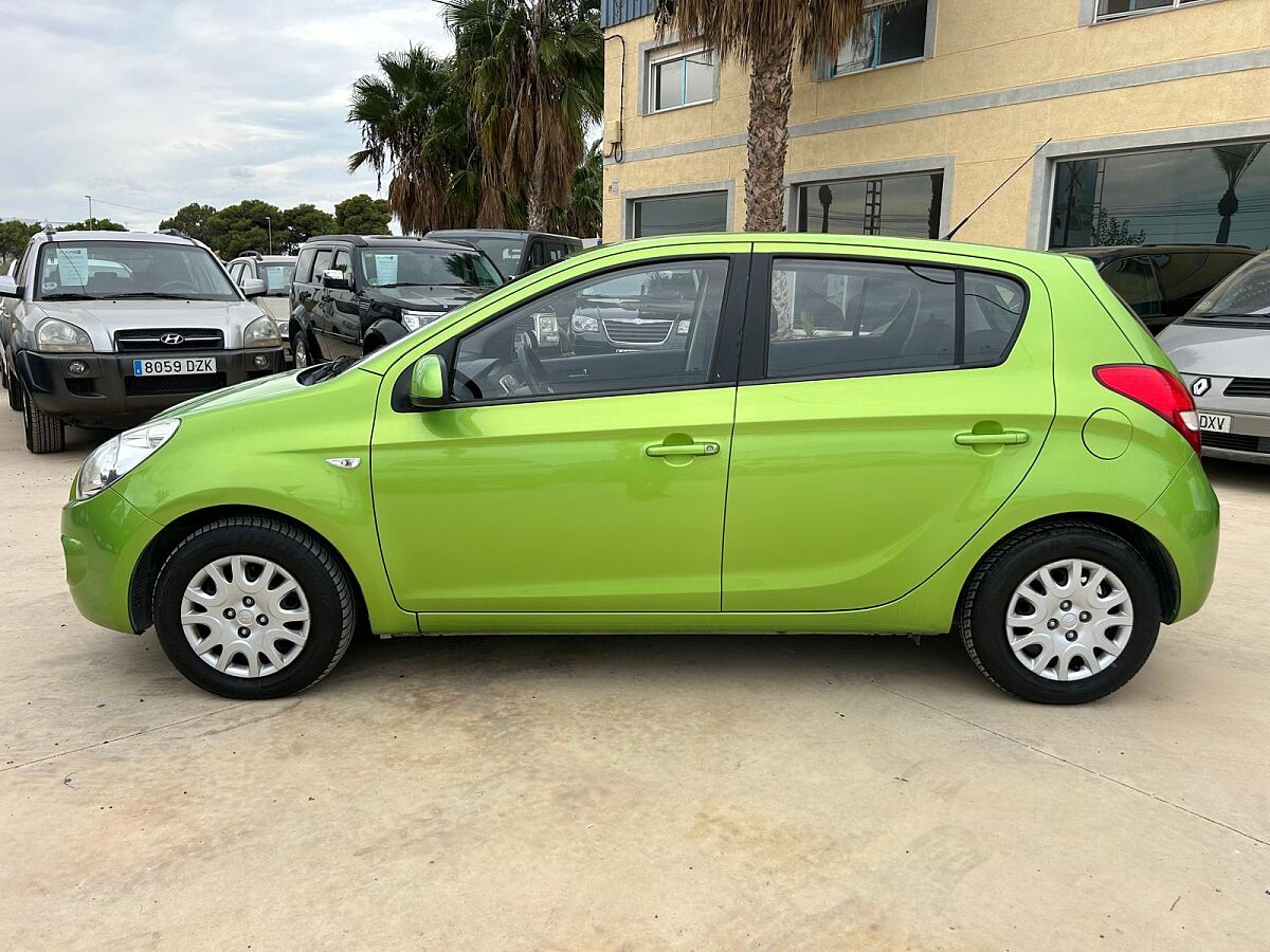 HYUNDAI I20 CLASSIC 1.2 SPANISH LHD IN SPAIN ONLY 91000 MILES SUPERB 2011